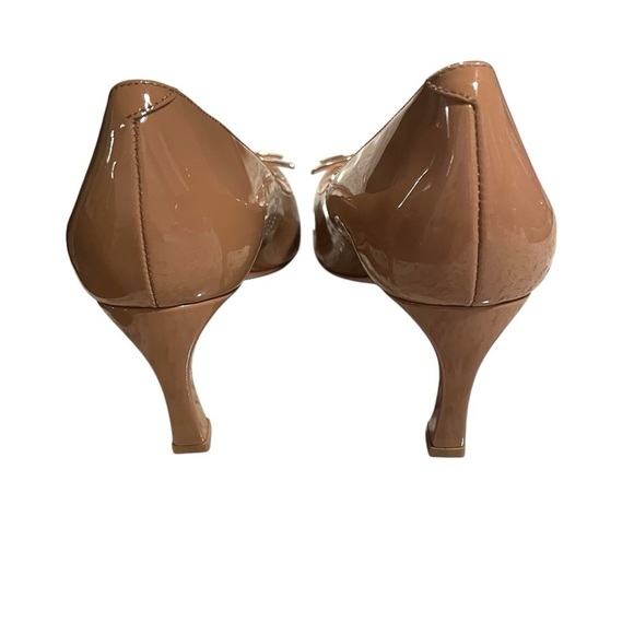 Roger Vivier Belle Vivier Trompette Patent Leather Pumps – Size 35.5 EU / 5.5 US - Picture 3 of 10